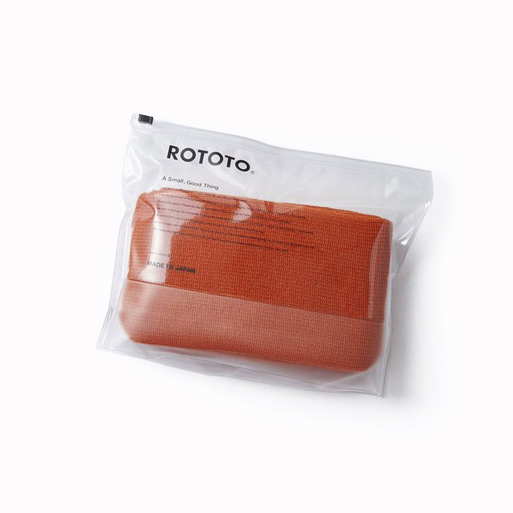 Inspired by army scarves, RoToTo’s stole is a tube-shaped scarf knitted on a sock knitting machine using an acrylic/wool blend yarn. In packaging.