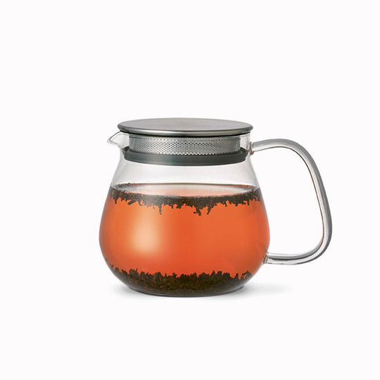 Small tea pot, makes 2 small cups or one large mug of tea. The strainer is built into the lid which fits snuggly with a silicone seal. Simply add loose leaf tea and boiling water, pop the lid on and pour once brewed to your liking.