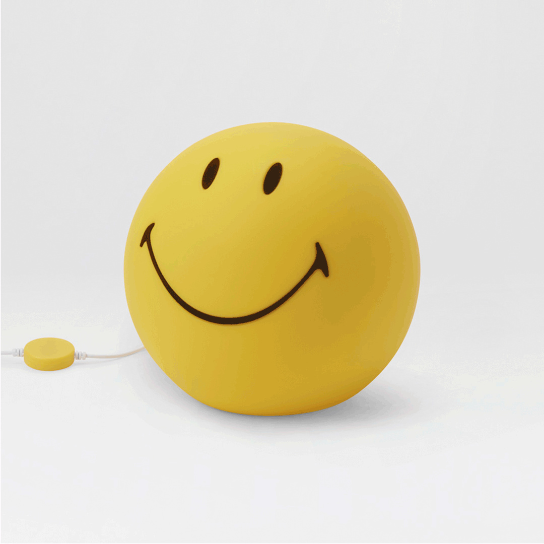Design Icon Smiley Dimmable Light Medium on and off from Mr Maria